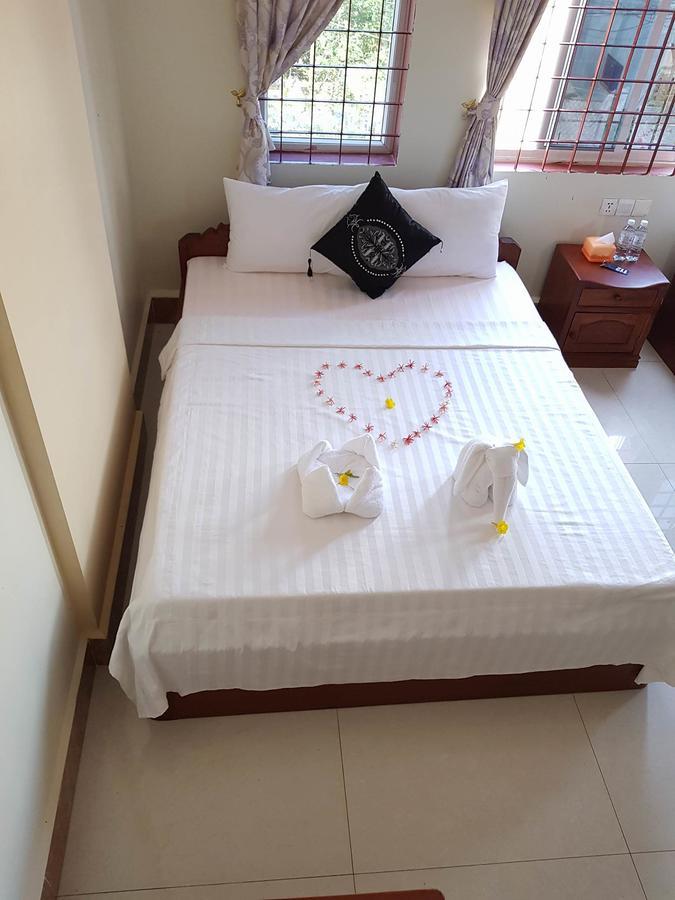 Samnop Samnang Guesthouse Kampot Exteriör bild